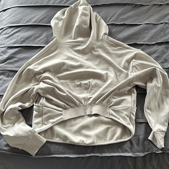 Gymshark crop back hoodie - Picture 4 of 4